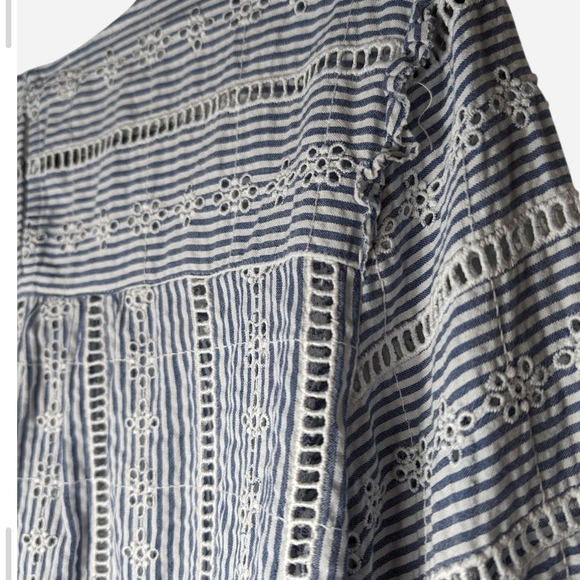 Pre-owned Women's Blue Patterned Top - Picture 7 of 7